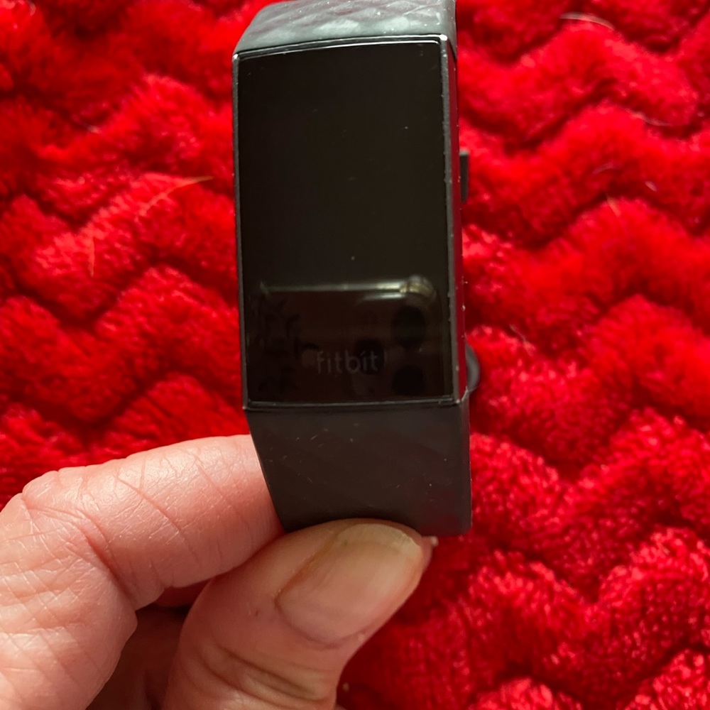 Fitbit Charge 3 - Picture 2 of 5